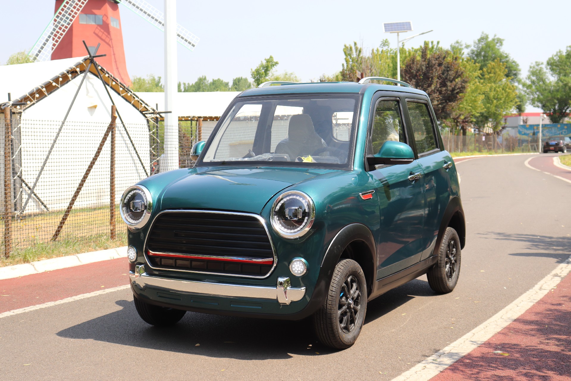 TCT-S The price is good eec mini electric car Good Look  Electric Car 4 wheel chinese mini electric car
